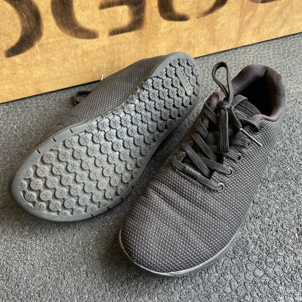 NOBULL Women’s Trainers size 8 black